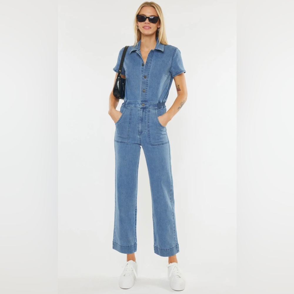 KANCAN CHANTELLE
STRAIGHT LEG
JUMPSUIT